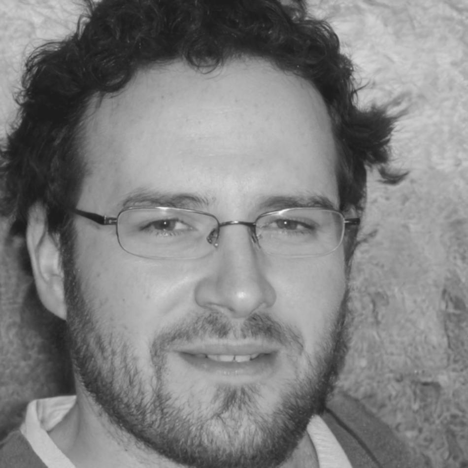 Portrait de Marc Dubois, expert en planification financière
